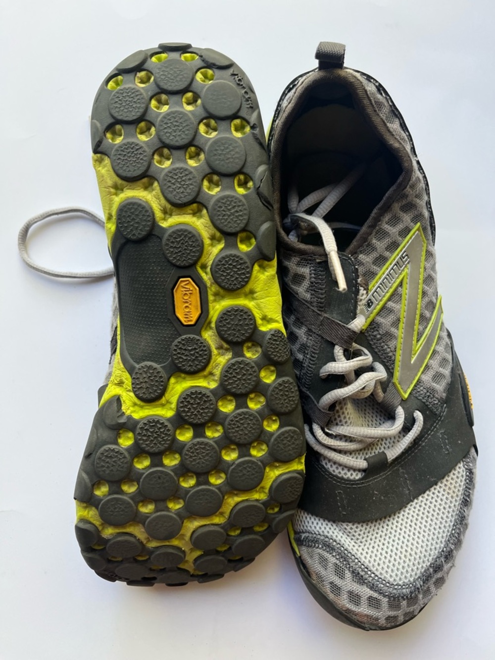 New Balance Minimus Gray & Yellow Men's Athletic Shoes Vibram Soles - Picture 3 of 3